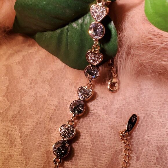 SGS MARKET, NEW, 18K GOLD-PLATED, GOLD HEART BRACELET WITH SWAROVSKI  ELEMENTS - Picture 6 of 7